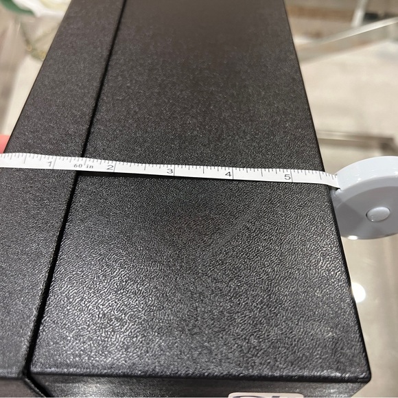 Chanel Shoe Box and Shoelaces - Picture 12 of 12